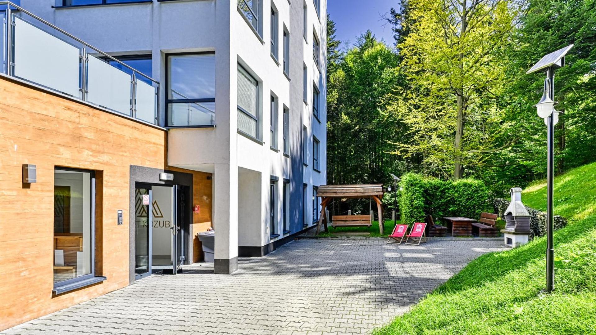 Apartament Spa 56 Resort Kozubnik Blisko Szczyrk - 5D Apartamenty Porabka Exterior photo